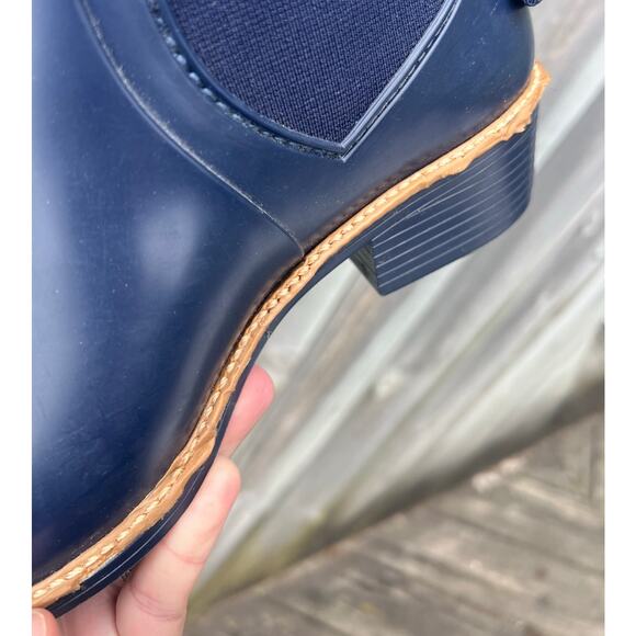 Bernardo Paxton Back Lace-Up Rain Boots, Navy Blue Size 8‎ - Picture 7 of 8